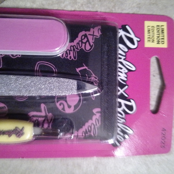 Barbie Manicure Limited Edition - Picture 2 of 16